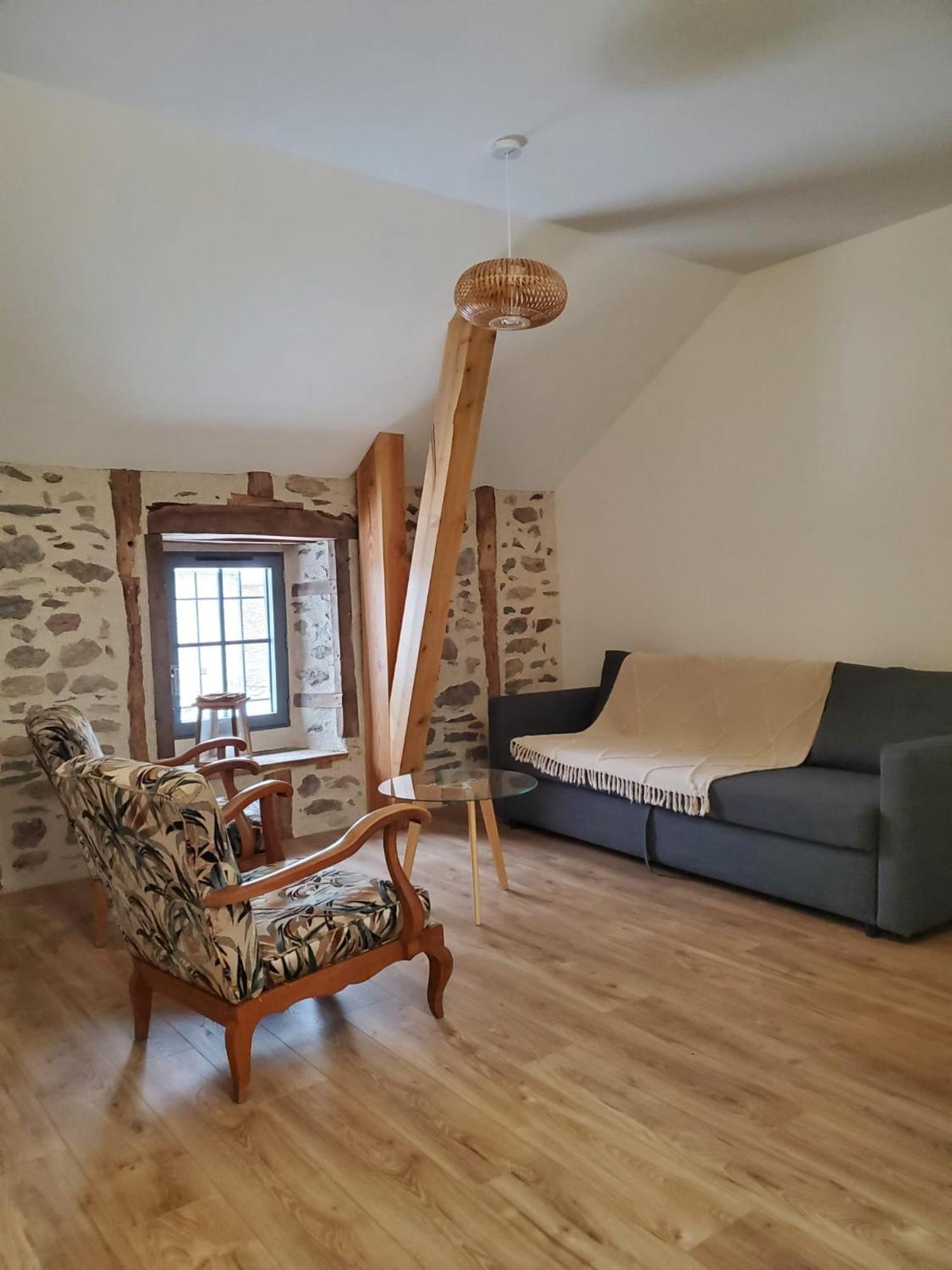 Relais Du Lac De La Truyere 昂拉尔德斯·德圣菲 外观 照片