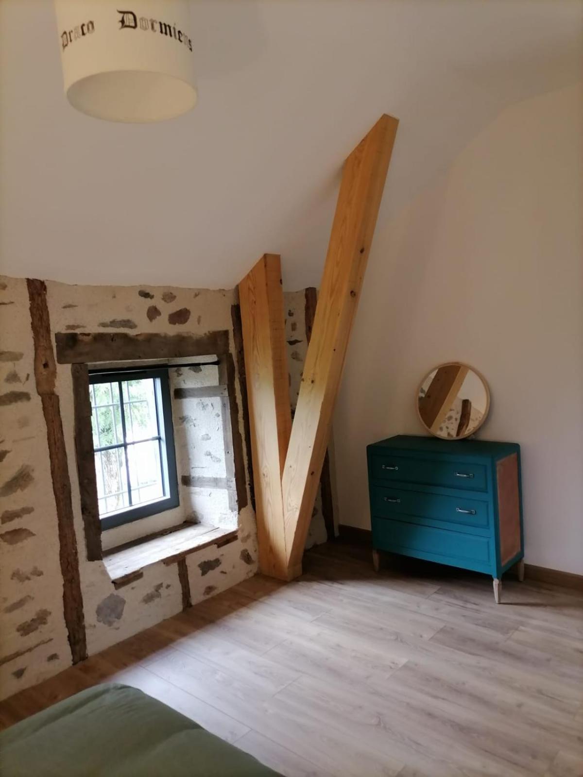 Relais Du Lac De La Truyere 昂拉尔德斯·德圣菲 外观 照片